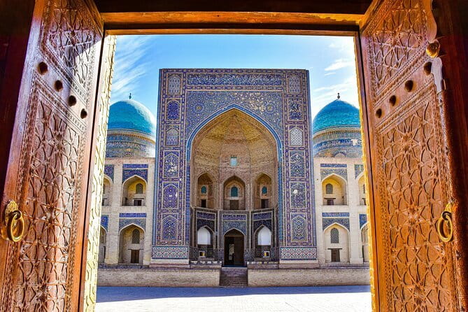 2 Day Ukhum Hiking Tour from Bukhara - Logistics you should not ignore: what to pack and what to expect