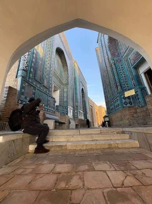 Ancient and Modern Tour in Samarkand with Transport - Bibi Khanym Mosque and the one-hour shopping window