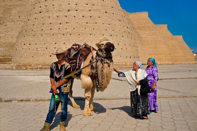 Best of Bukhara: All Day Private Old Town Tour - Kalyan Minaret and Bolo Haouz Mosque: power and prayer in the same frame