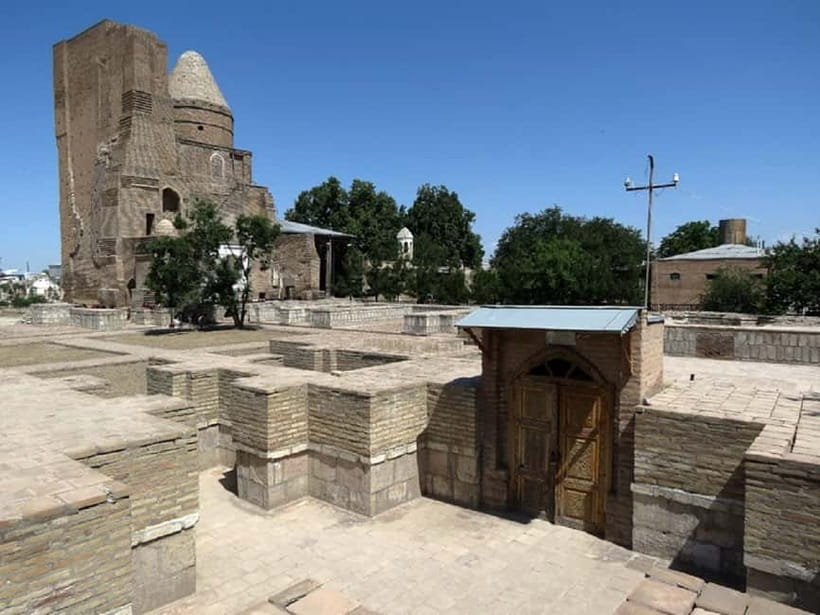 Bukhara-Shakhrisabz-Samarkand One Day Trip - Takhtakaracha Pass: the planned viewpoint and the lamb stop