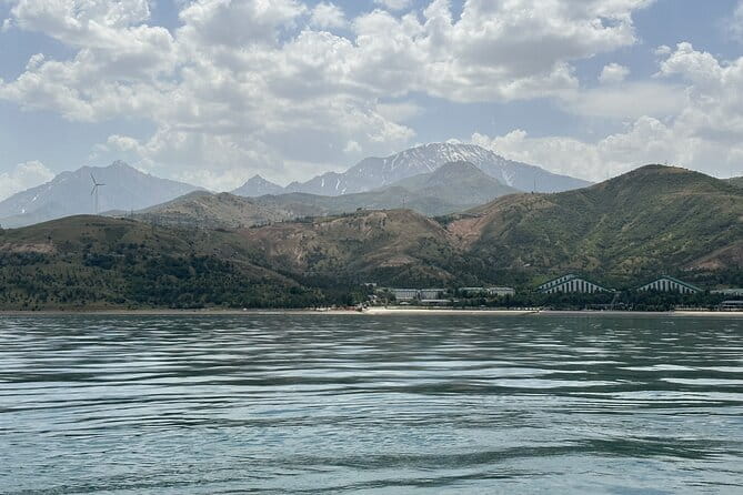 Chimgan Mountain, Charvak Lake and Amirsay Tour from Tashkent - Chimgan Mountains and the 2 km Chairlift Climb