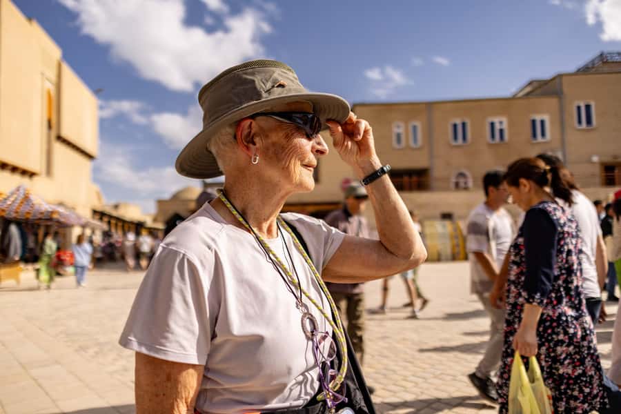 Explore Bukhara Countryside with Local Lunch Experience - Samanids Mausoleum: where dynastic legacy meets place