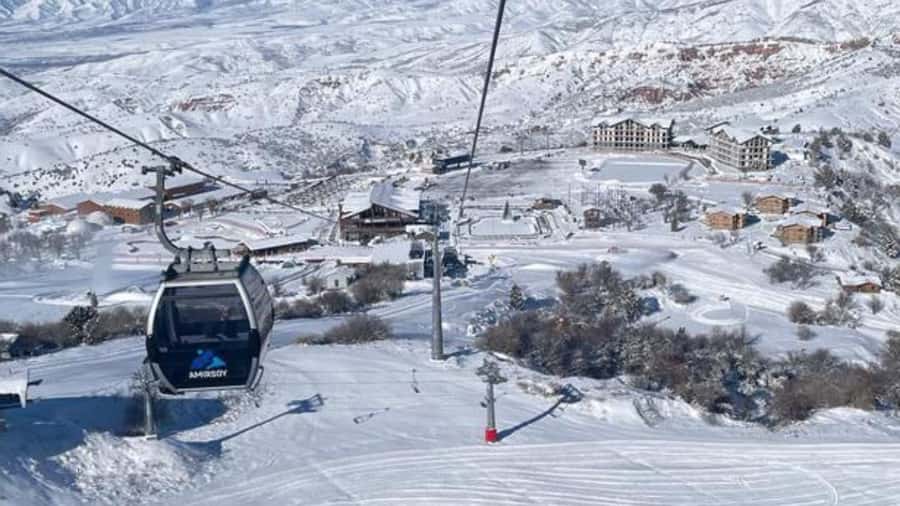 From Tashkent: Amirsoy Resort, Chimgan mountain & Charwak - Charwak reservoir and optional paragliding: water supply, big skies
