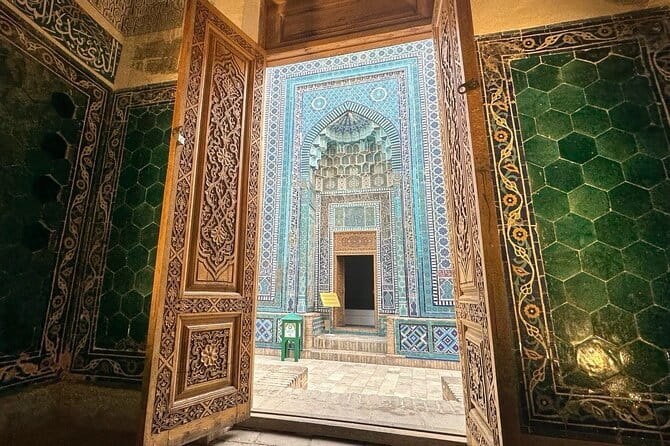 Samarkand City Tour from Silk Paper Factory to Registan Square - Why Samarkand feels like a time machine (without feeling rushed)
