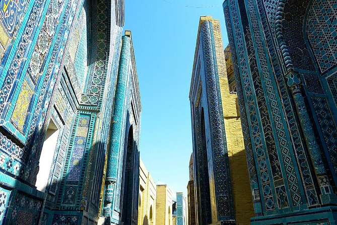 Samarkand: Historical Monuments Group Walking Tour - Bibi Khanym Mosque: the outside look that still teaches you the legend