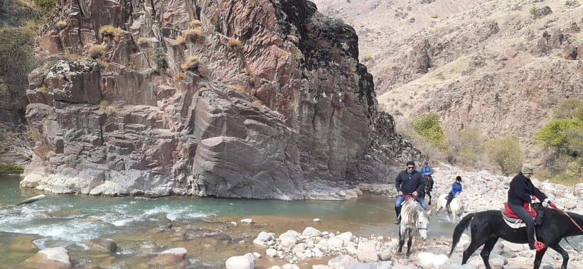 Tashkent: 3-Day Horseback Riding Tour in Chimgan Mountains - Day 1: From Aksai Valley to Archali Pass and Night Under the Stars