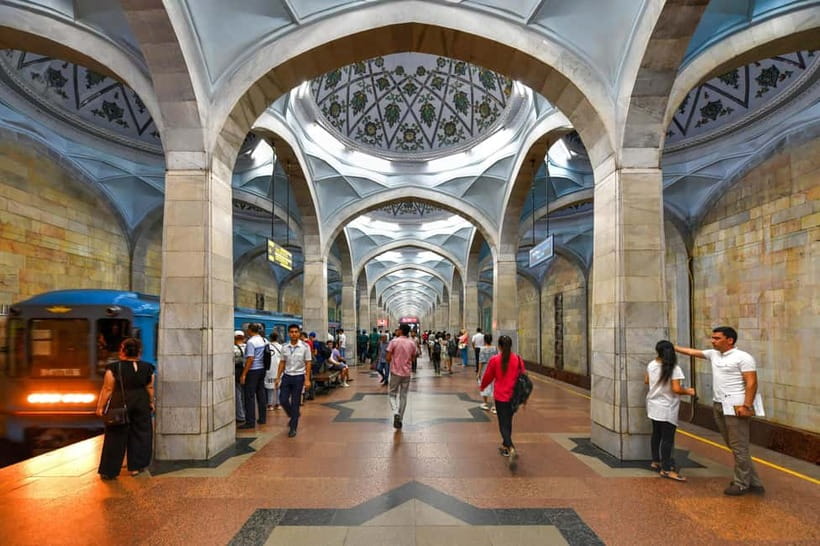 Tashkent: 4 Hour Food Tour and Metro Journey with a Guide - Besh Qozon Pilaf Center: where the tour turns into a plov moment