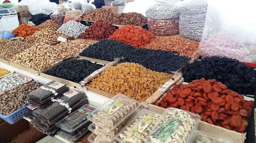 Tashkent: 4 Hour Food Tour and Metro Journey with a Guide - Language support: choosing a guide you can actually talk to