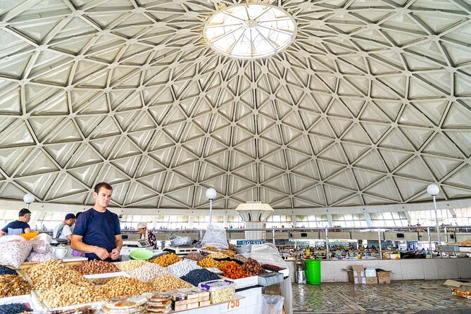 Tashkent Soviet Architecture (Modernism) and Subway station tour. - Friendship of Nations Palace and Square: politics, design, and public space