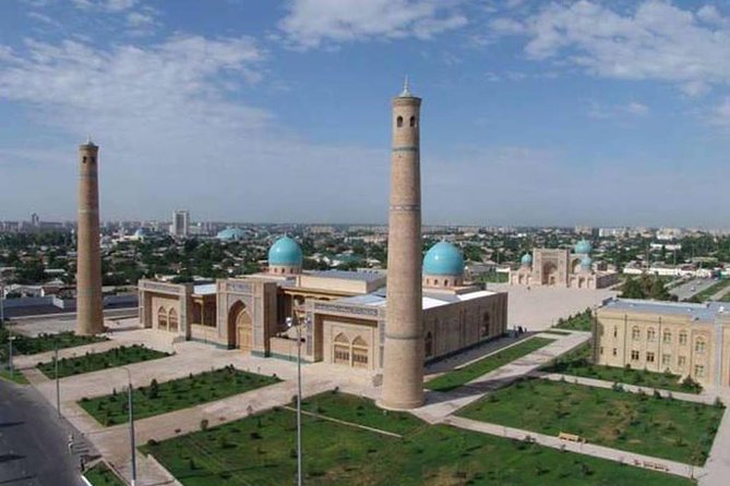 Tashkent Tour - Stop 4, Mustaqillik Maydoni (Independence Square): Modern Civic Identity