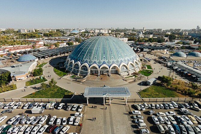 Tashkent Walking Tour - Amir Timur Square: From Power Symbols to City Identity