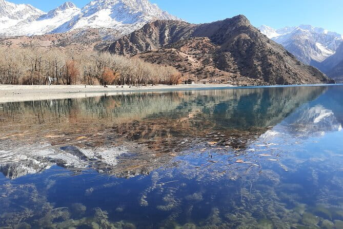 Two Days in Fann Mountains at Iskandarkul and Sevenlake - Pickup in Samarkand and the Uzbekistan to Tajikistan border flow